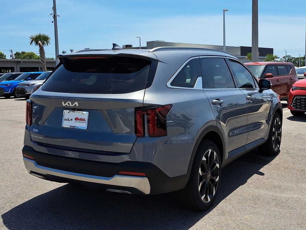 2025 Kia Sorento EX photo 2