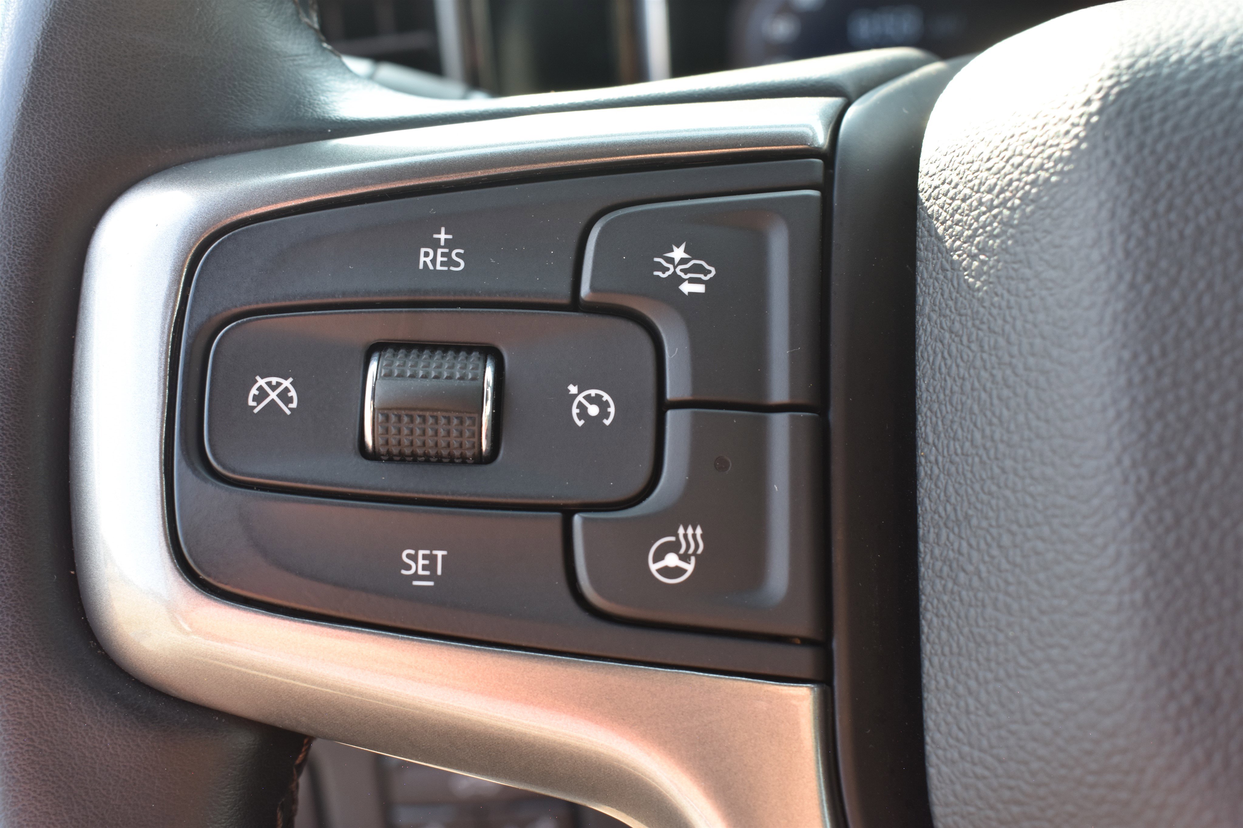2024 Chevrolet Silverado 1500 LT photo 12