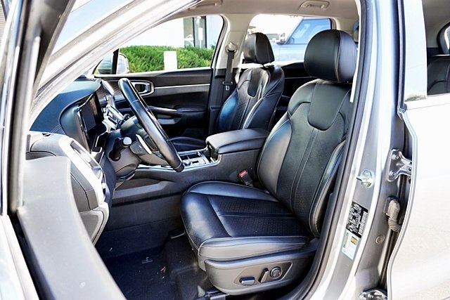 Used 2022 Gray Kia S image 14