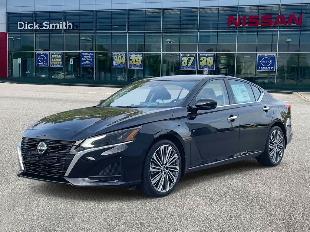2025 Nissan Altima SL photo 3