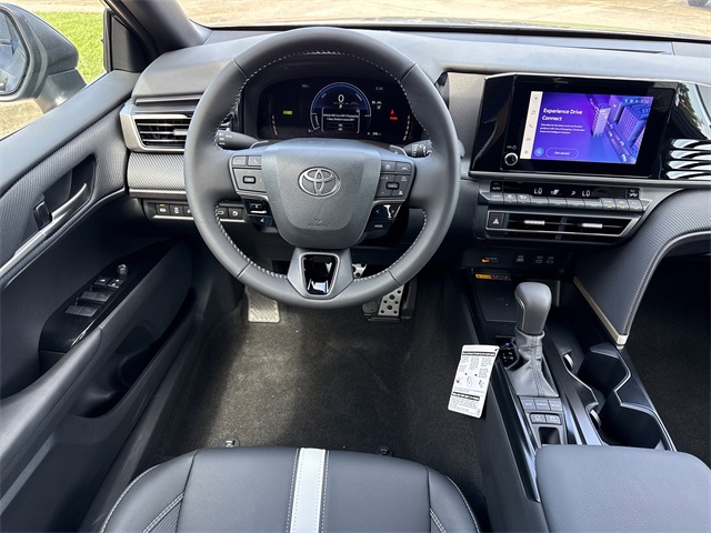 2025 Toyota Camry SE photo 12