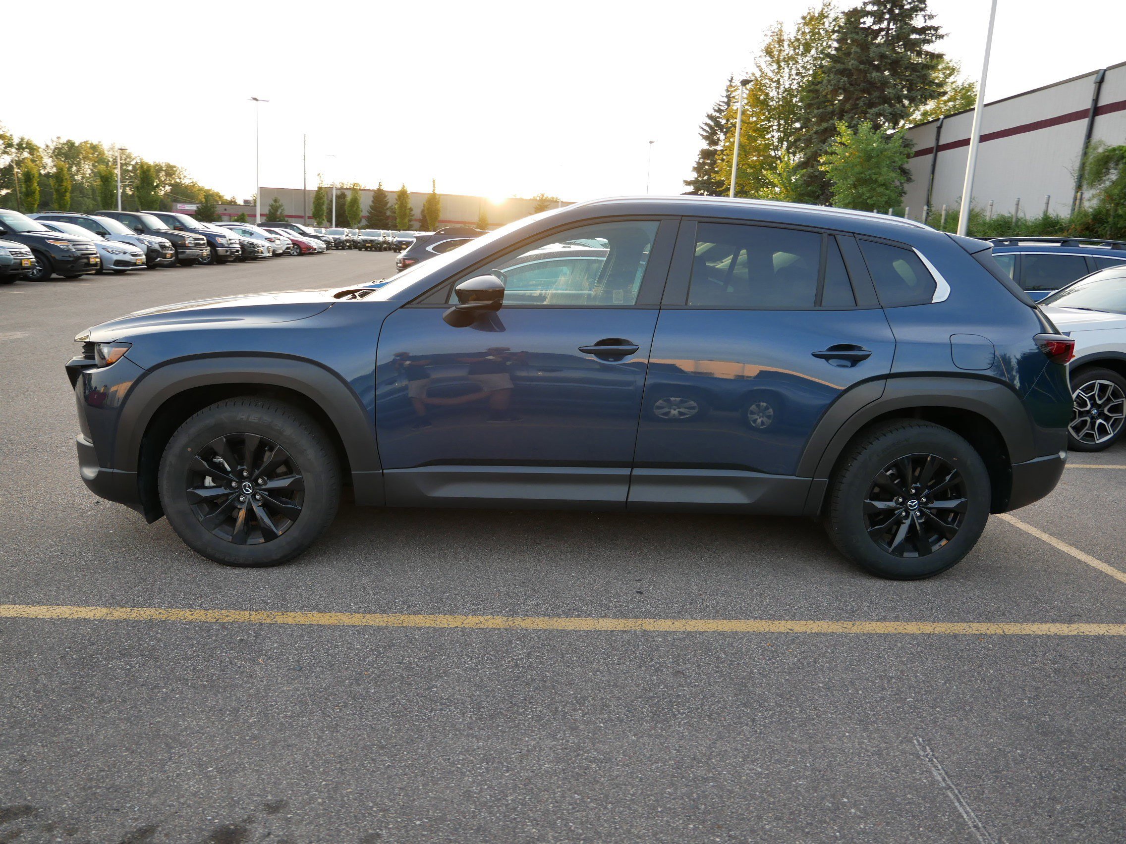 2023 Mazda CX-50 2.5 Preferred Plus photo 4