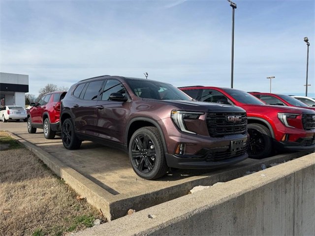 2026 GMC Acadia Elevation's photo