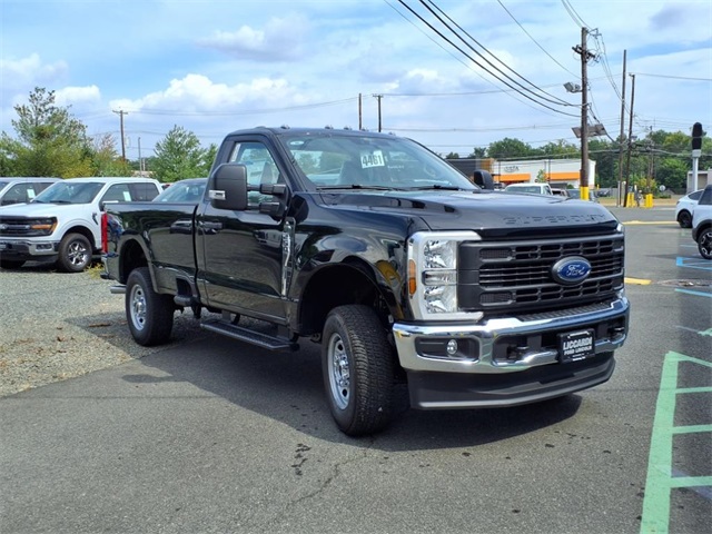 2025 Ford F-250 Super Duty XL's photo