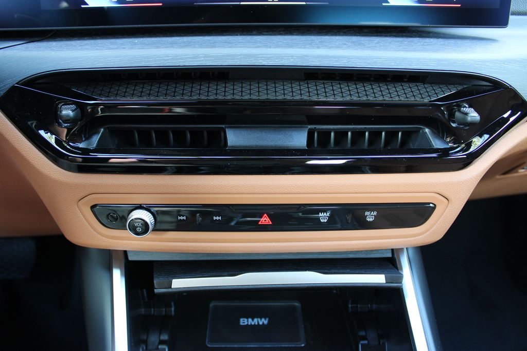 2025 Bmw 330i xDrive photo 19