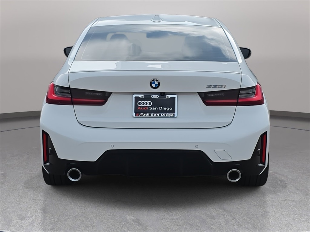 2023 Bmw 330i Sedan photo 4
