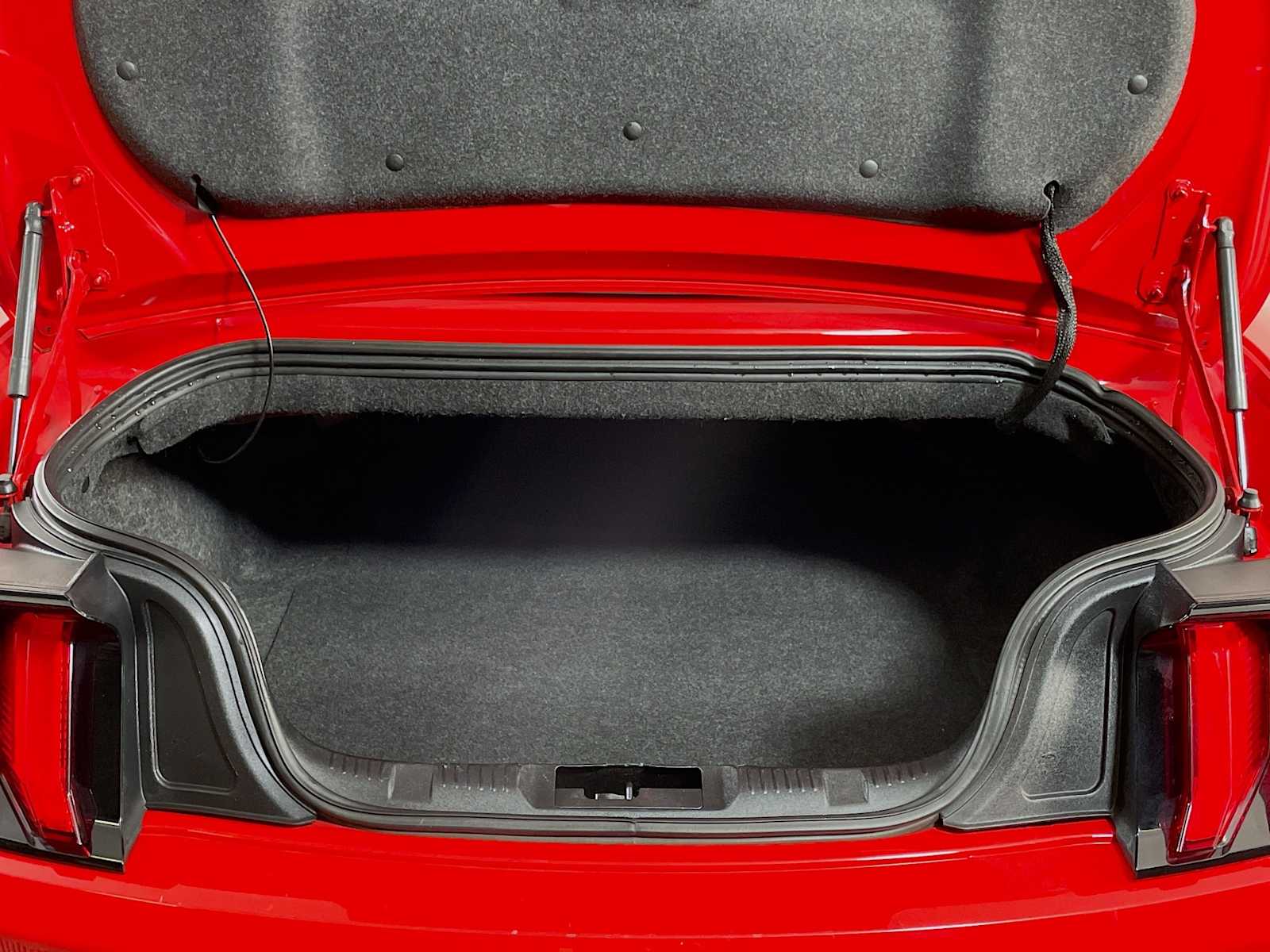 2022 Ford Mustang EcoBoost Premium photo 24