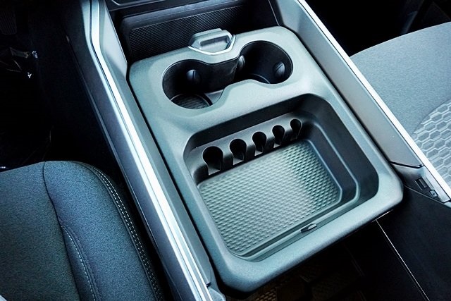 New 2026 Granite Crystal Metallic Clear-Coat Exterior Paint RAM Big Horn image 37