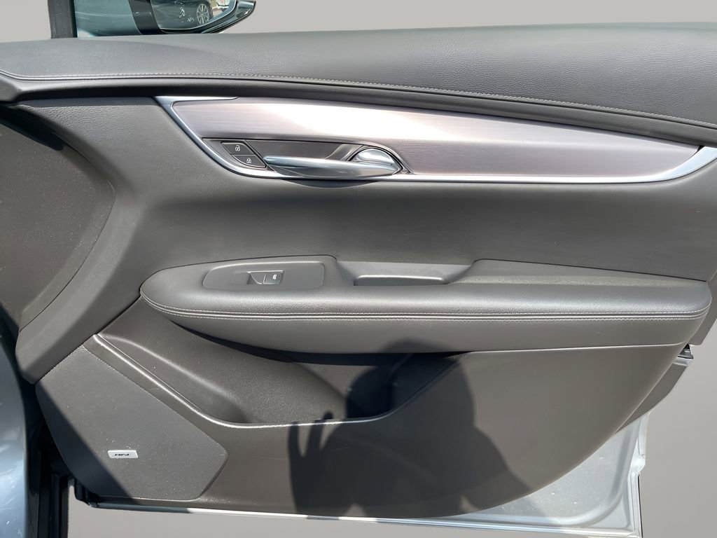2023 Cadillac XT6 Luxury photo 11