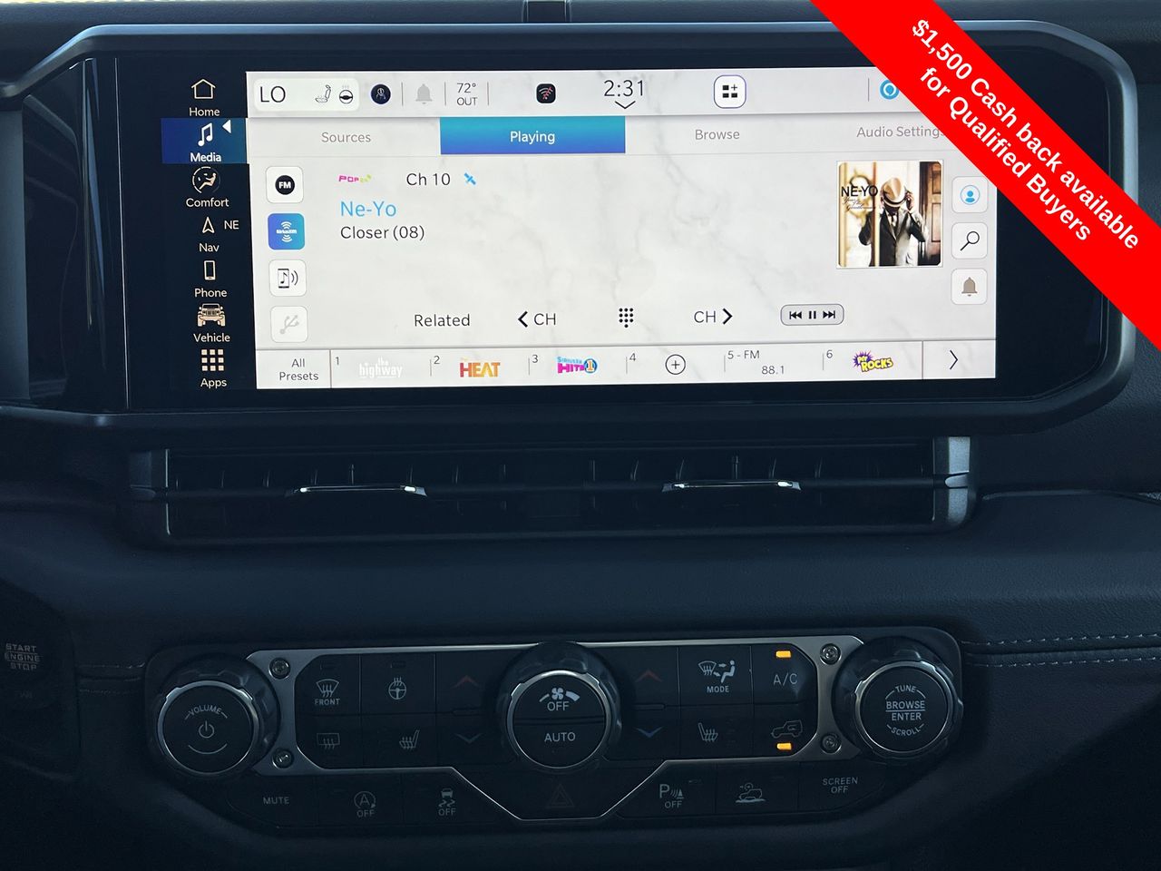 2026 Jeep Wrangler Sahara photo 4