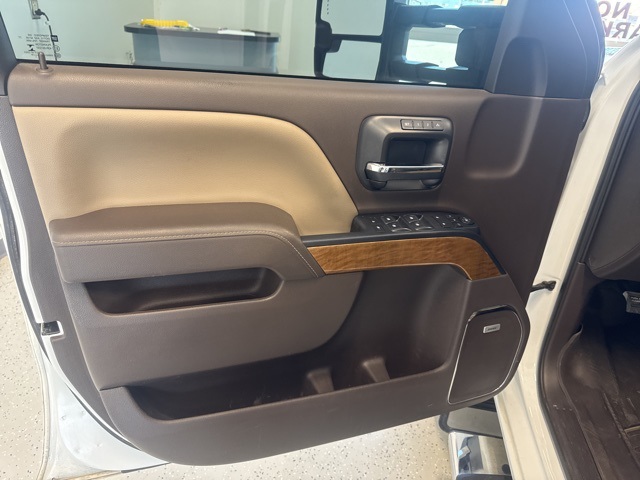 2018 Chevrolet Silverado 3500HD LTZ photo 38