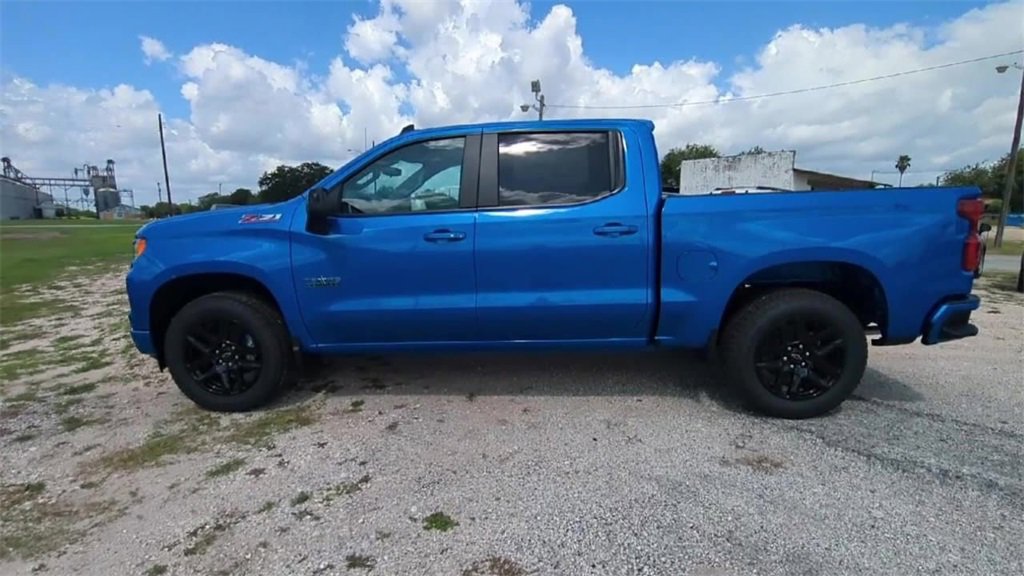 2025 Chevrolet Silverado 1500 RST photo 3
