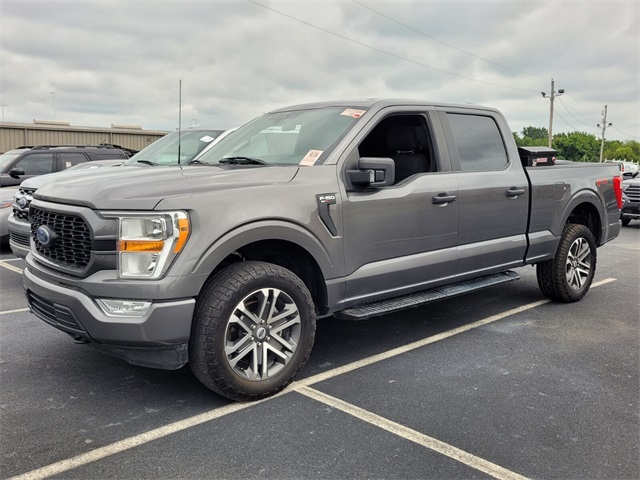 2022 Ford F-150 XL photo 3
