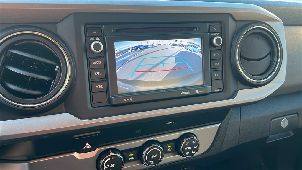2019 Toyota Tacoma SR5 photo 13