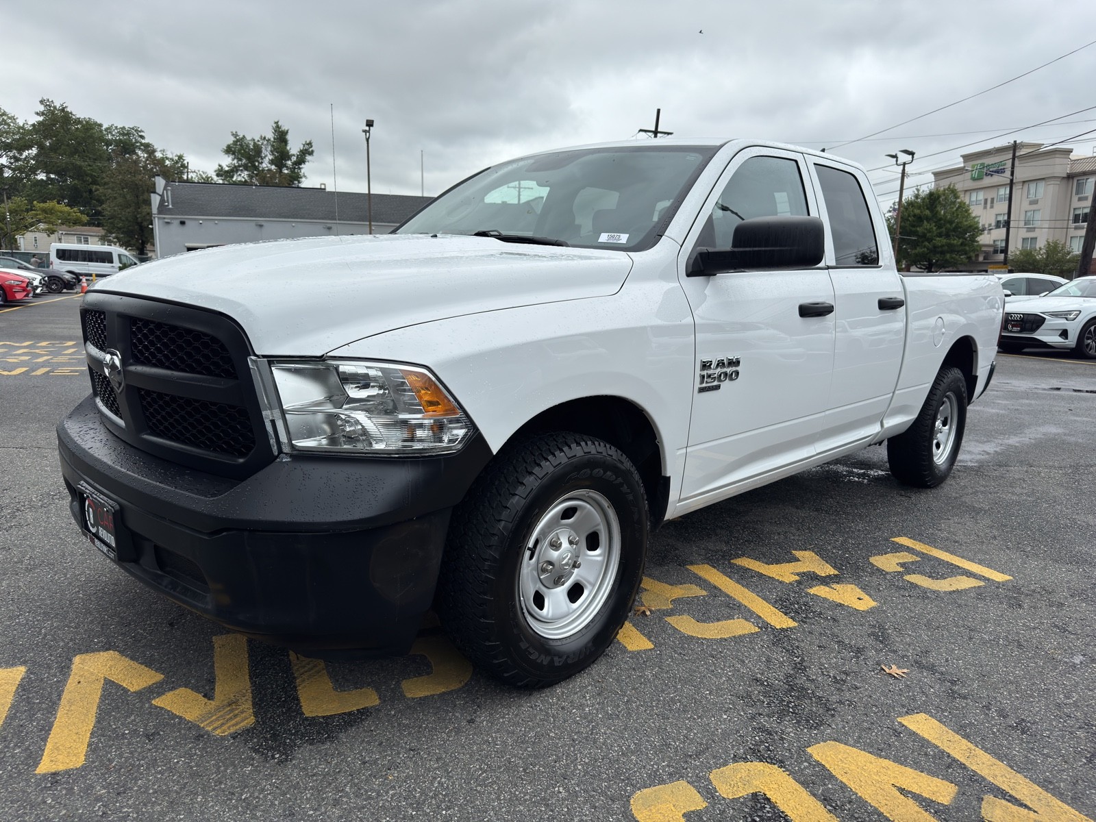 2022 Ram 1500 Classic Tradesman photo 3