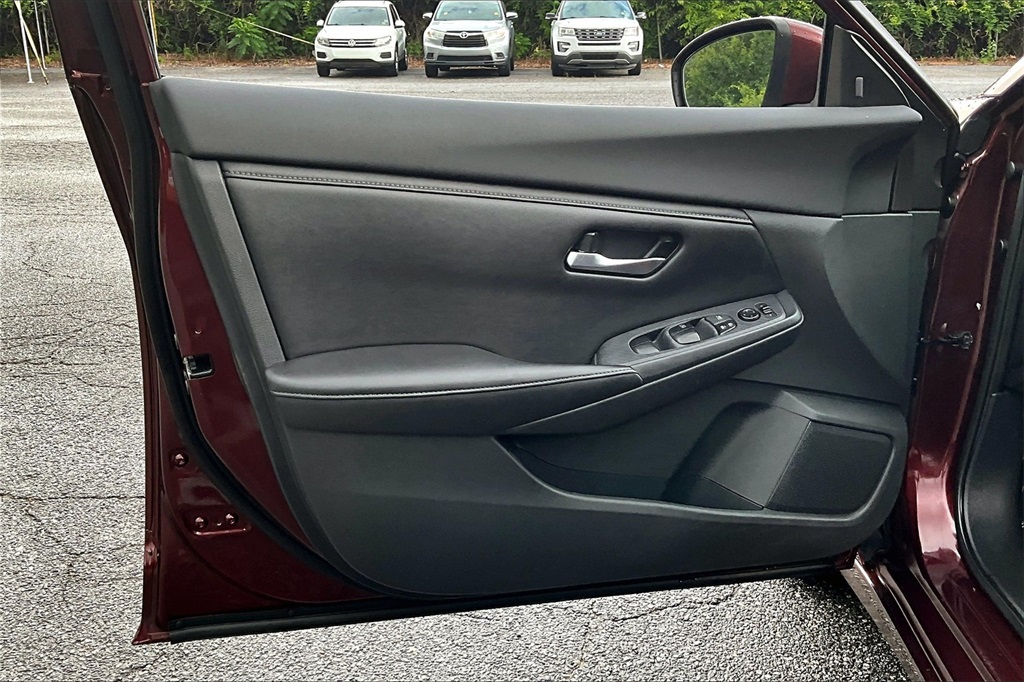 2021 Nissan Sentra SV photo 18