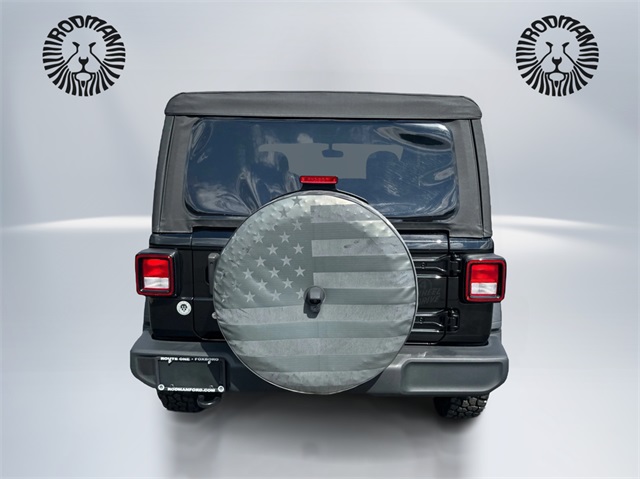 2023 Jeep Wrangler Willys photo 6