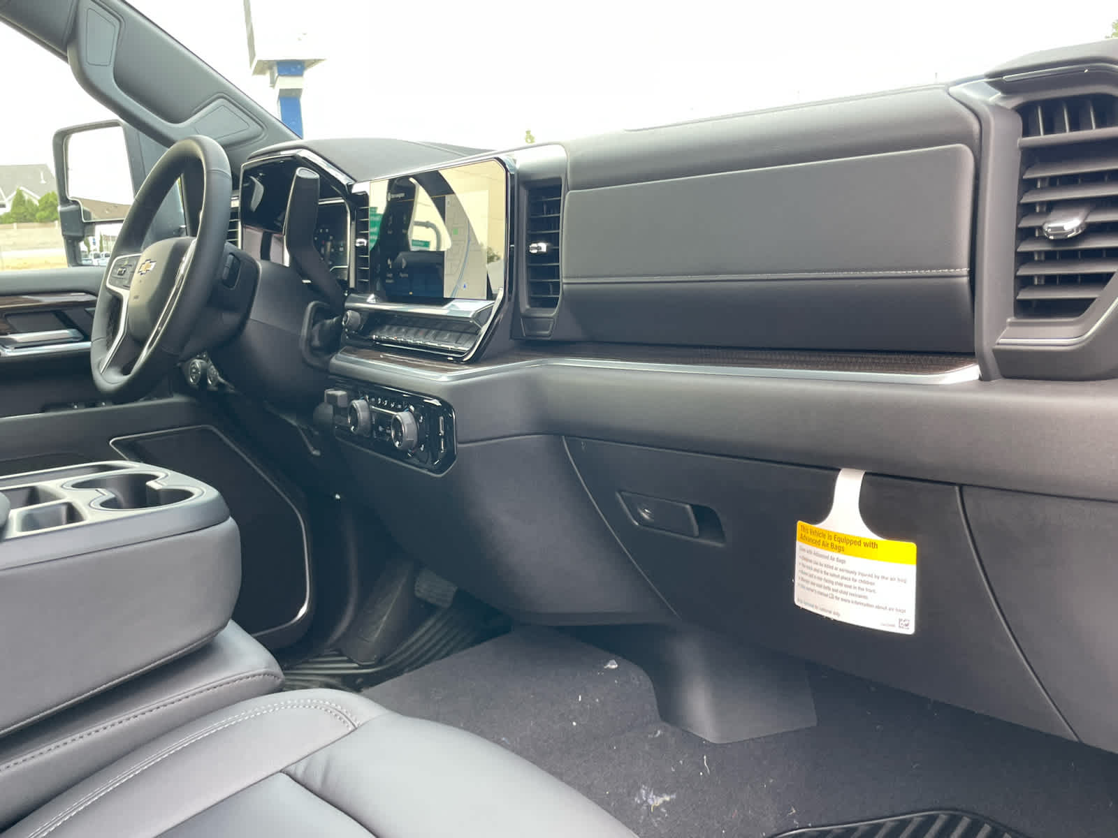 2025 Chevrolet Silverado 3500HD LT photo 35