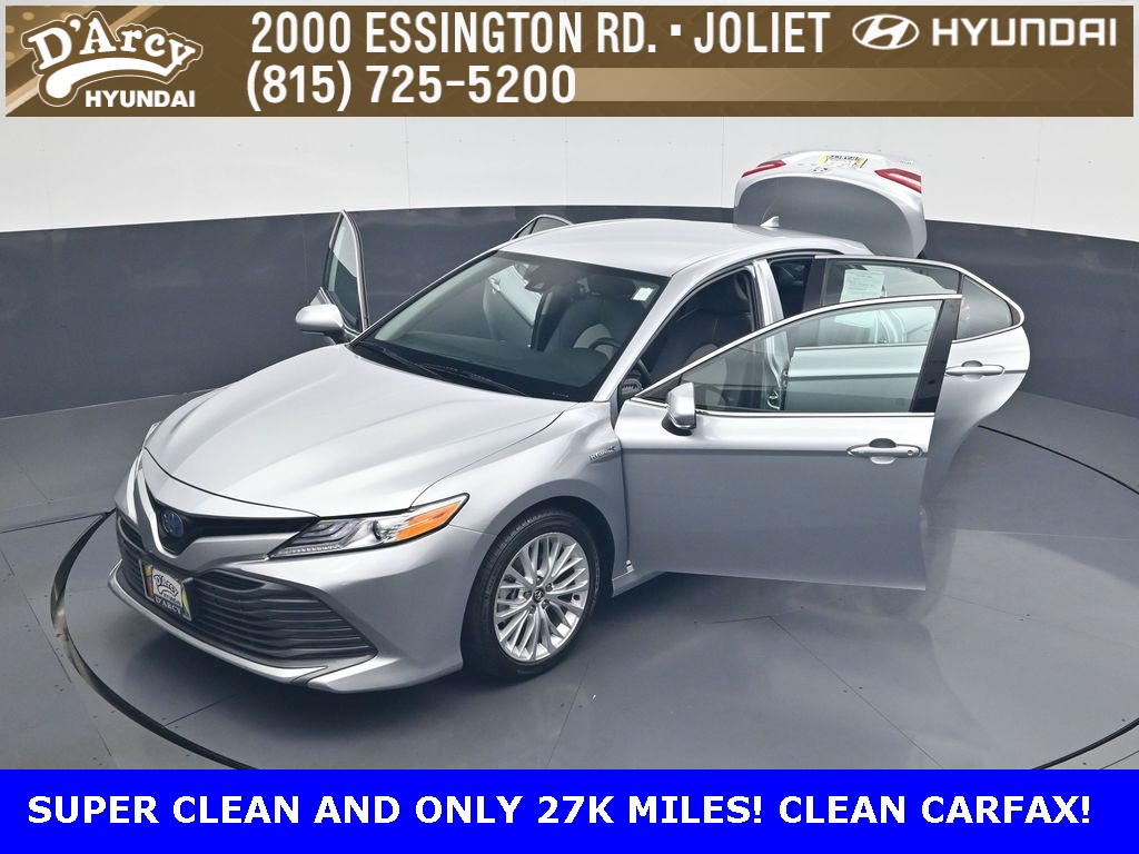 2020 Toyota Camry Hybrid XLE photo 30