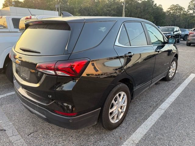 2024 Chevrolet Equinox LT photo 3