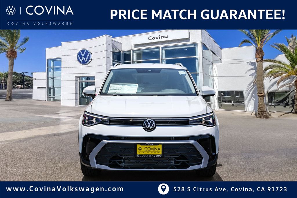 2025 Volkswagen Taos SE photo 2