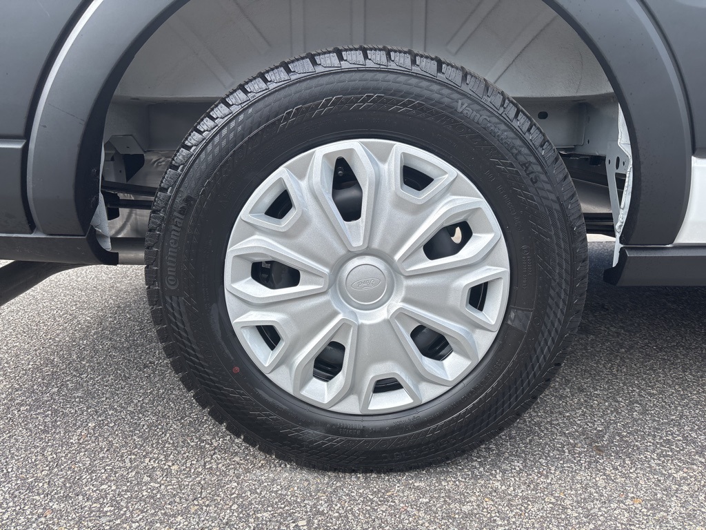 2025 Ford Transit Passenger XLT photo 9
