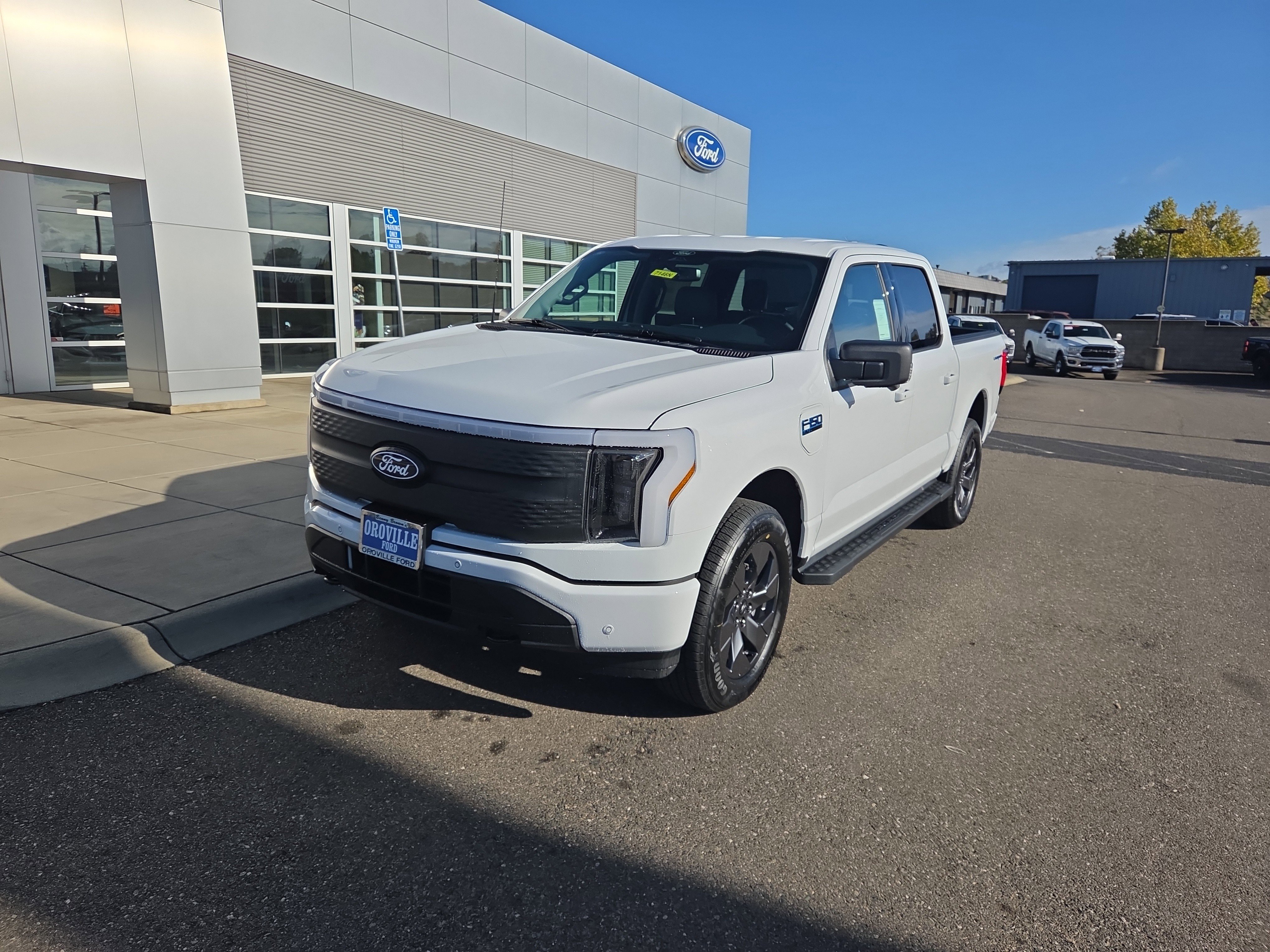 2025 Ford F-150 Lightning Flash's photo