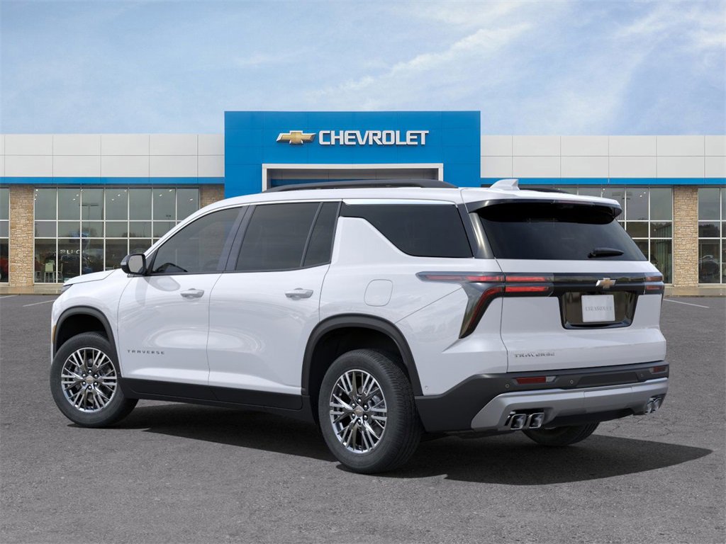 2025 Chevrolet Traverse photo 3