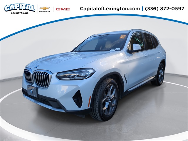 2022 BMW X3 30i's photo