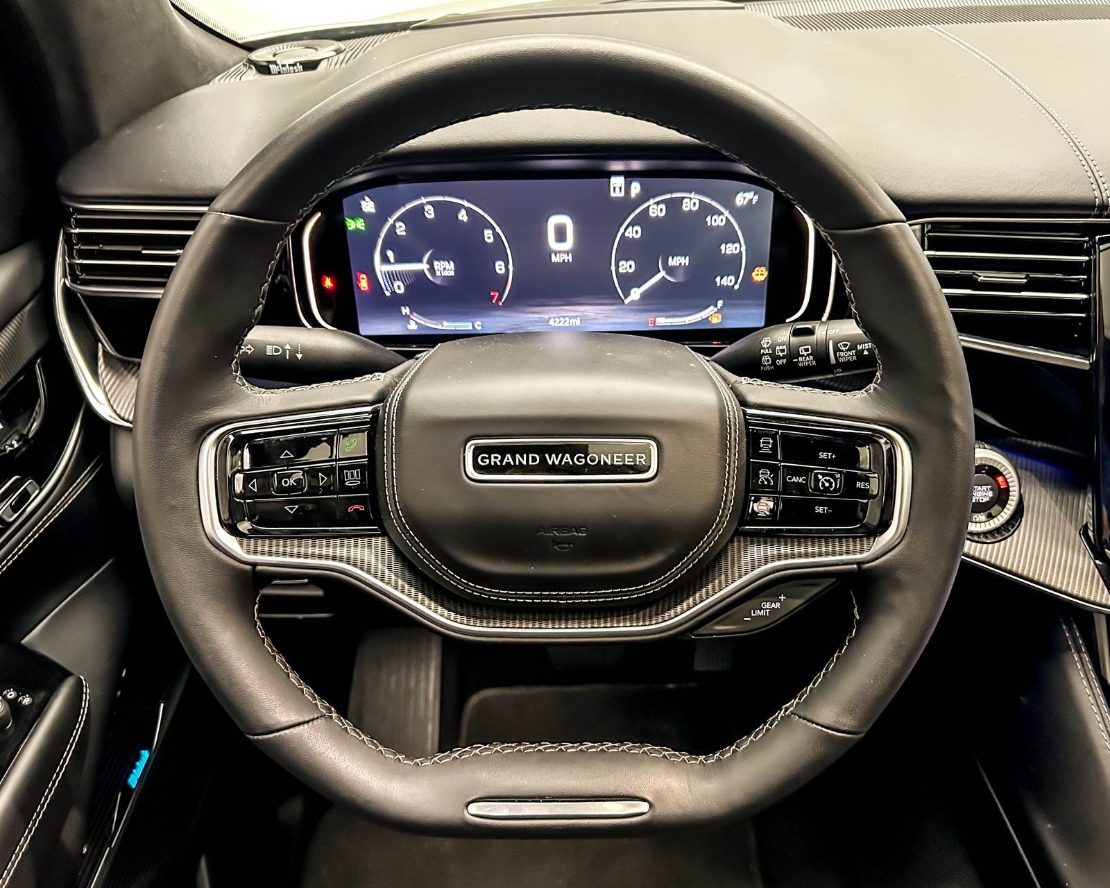 2023 Jeep Grand Wagoneer II photo 14