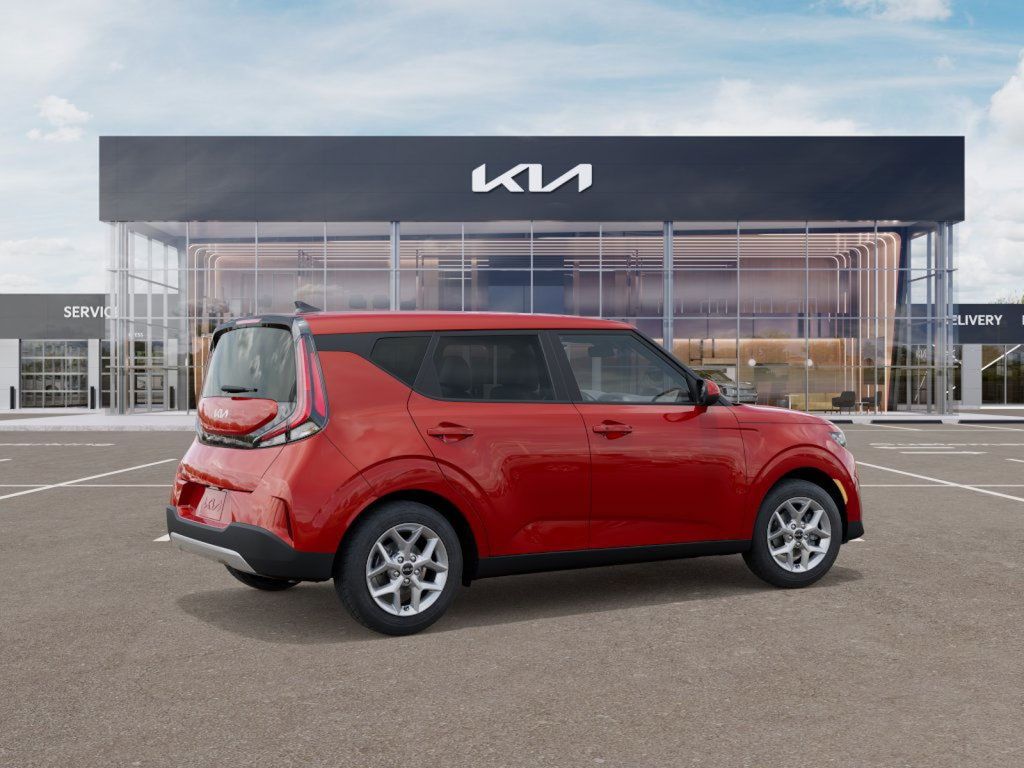 2025 Kia Soul S photo 5