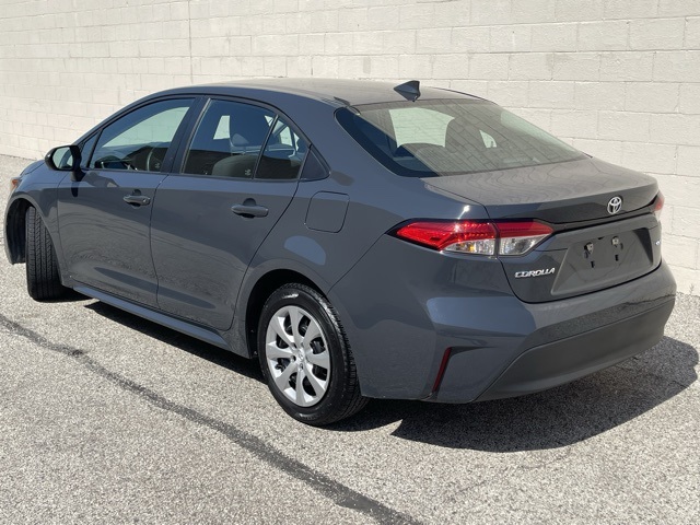 2023 Toyota Corolla LE photo 3