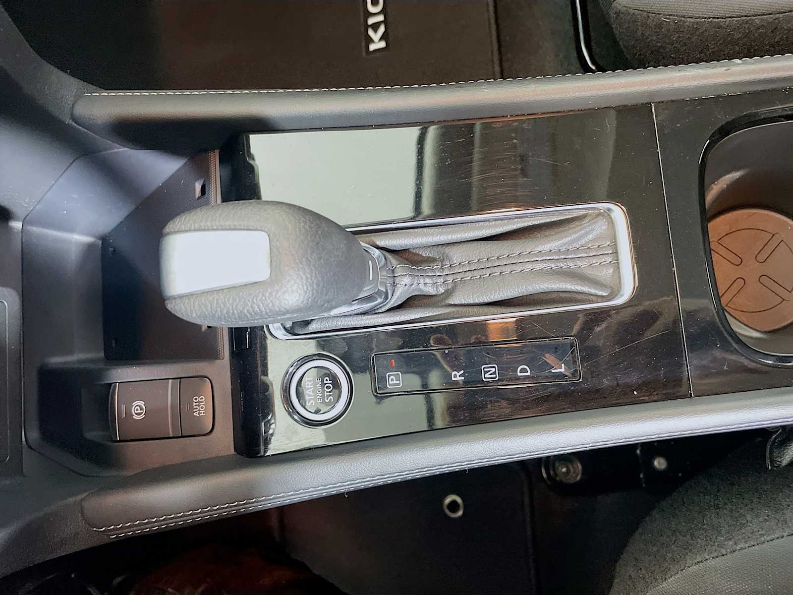 2023 Nissan Kicks SV photo 14