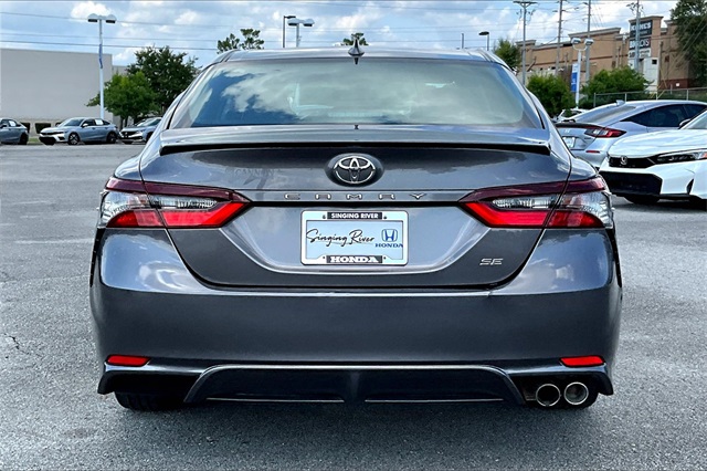 2022 Toyota Camry SE photo 4