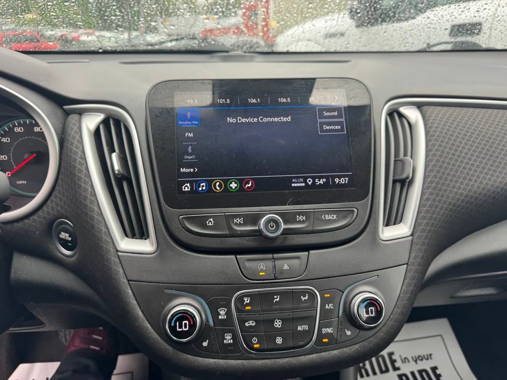2023 Chevrolet Malibu 1LT photo 17