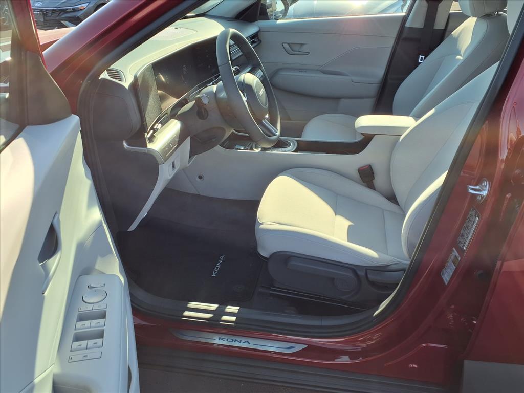 2026 Hyundai Kona SEL photo 14