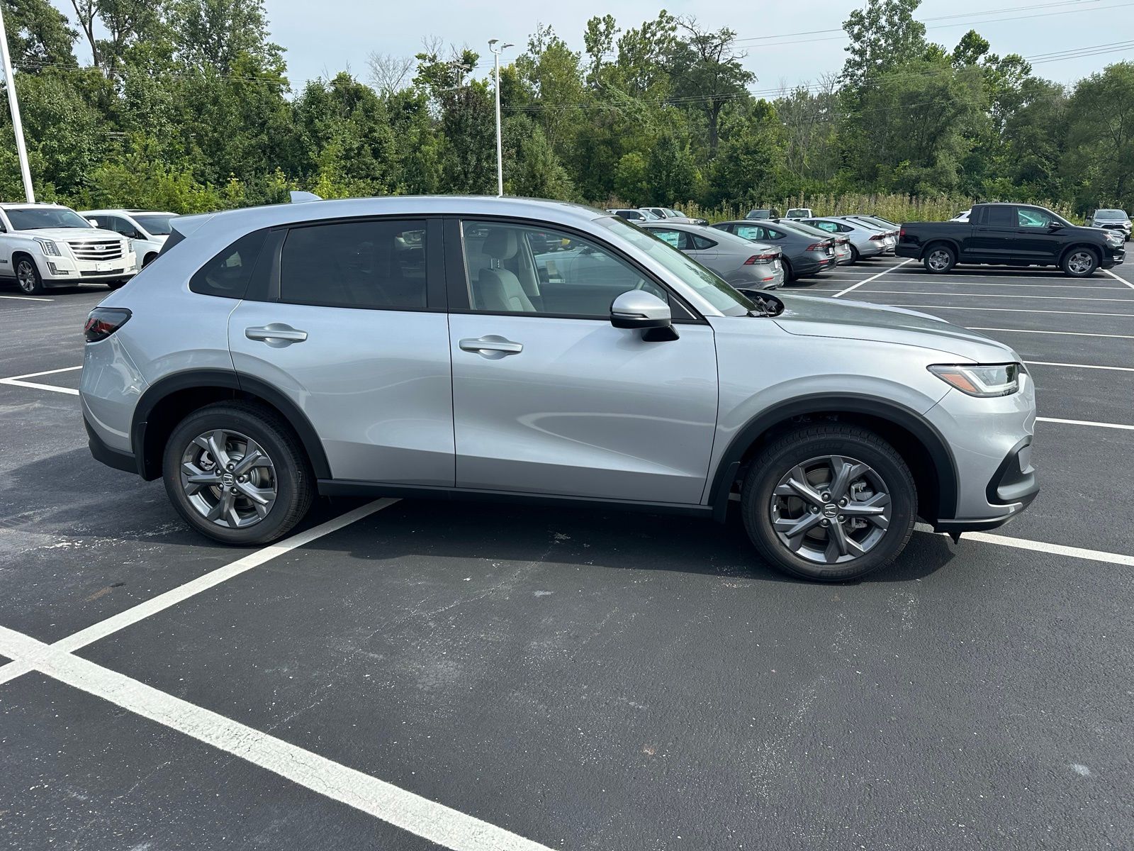 2026 Honda HR-V LX photo 6