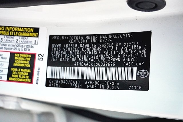 Used 2025 White Toyota SE image 31