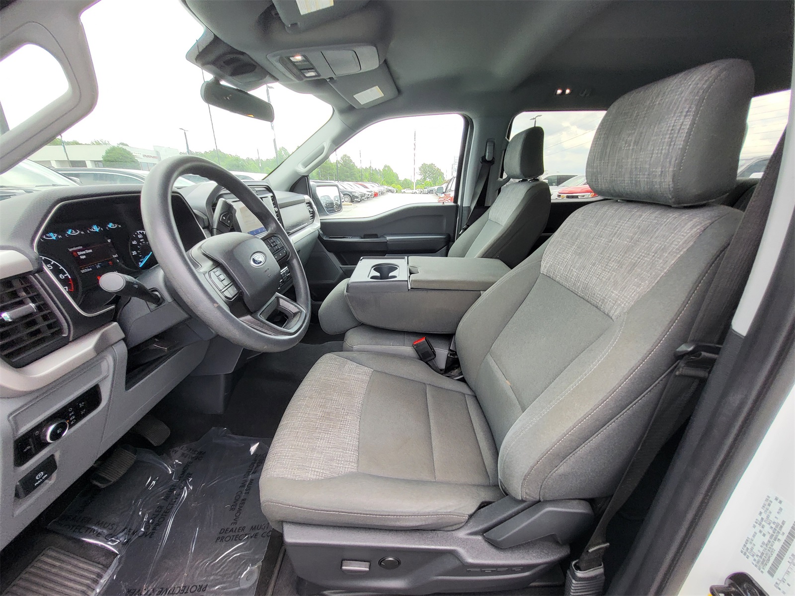 2023 Ford F-150 XLT photo 14