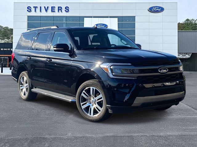 2023 Ford Expedition XLT's photo