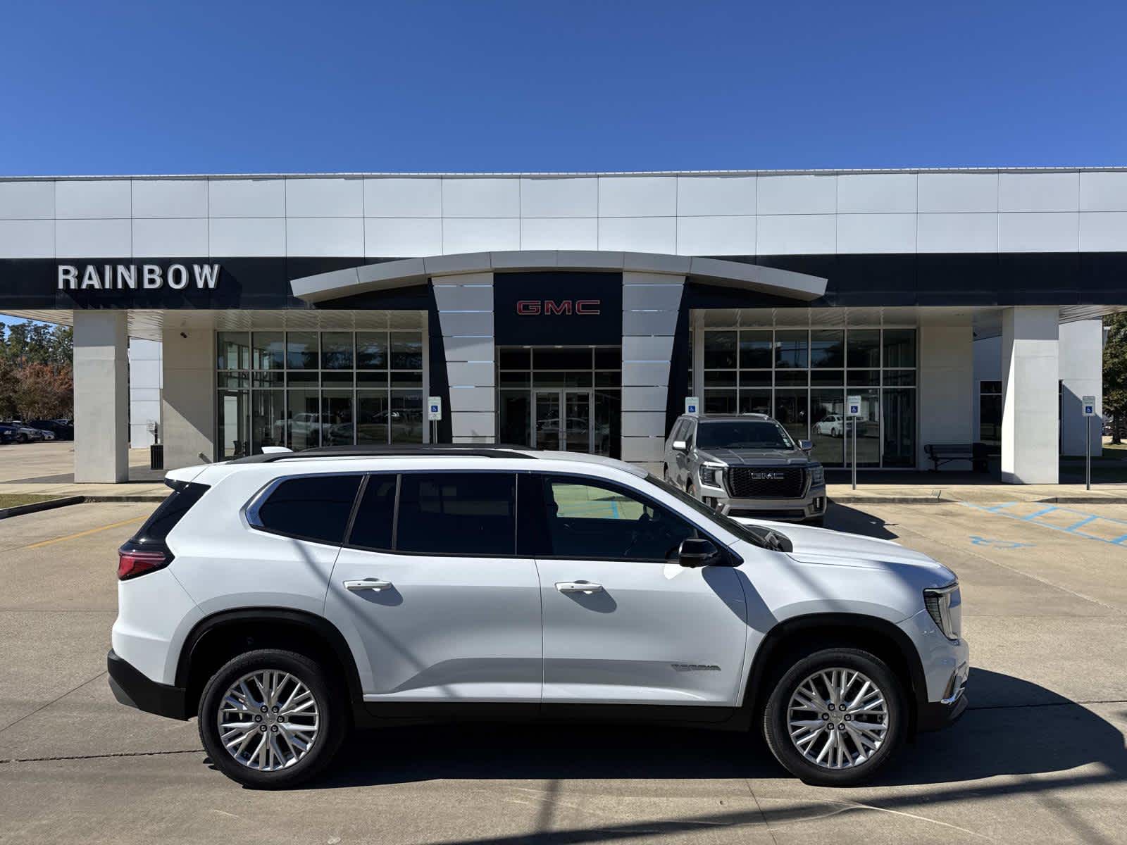 2026 GMC Acadia Elevation's photo
