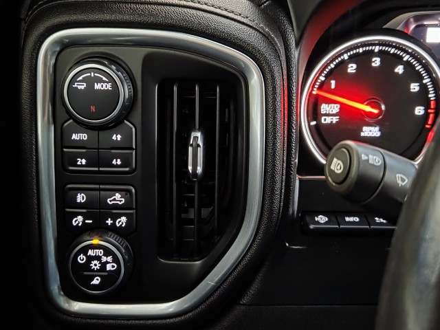 2021 Chevrolet Silverado 1500 High Country photo 12