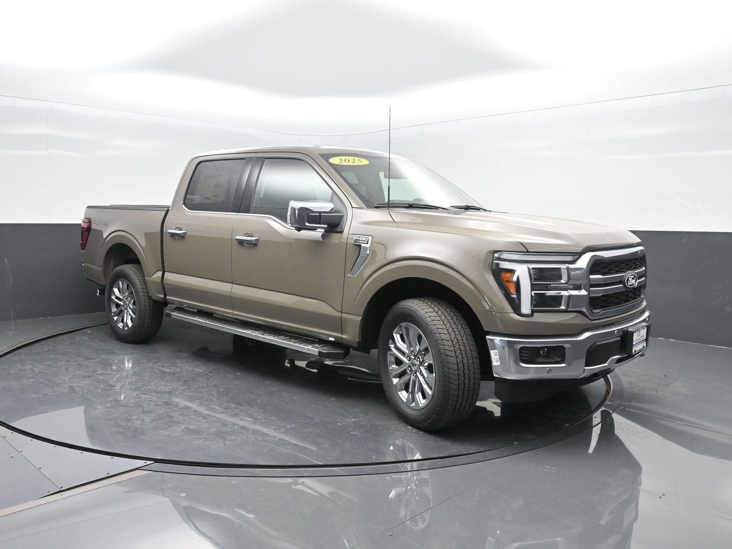 2025 Ford F-150 Lariat photo 3