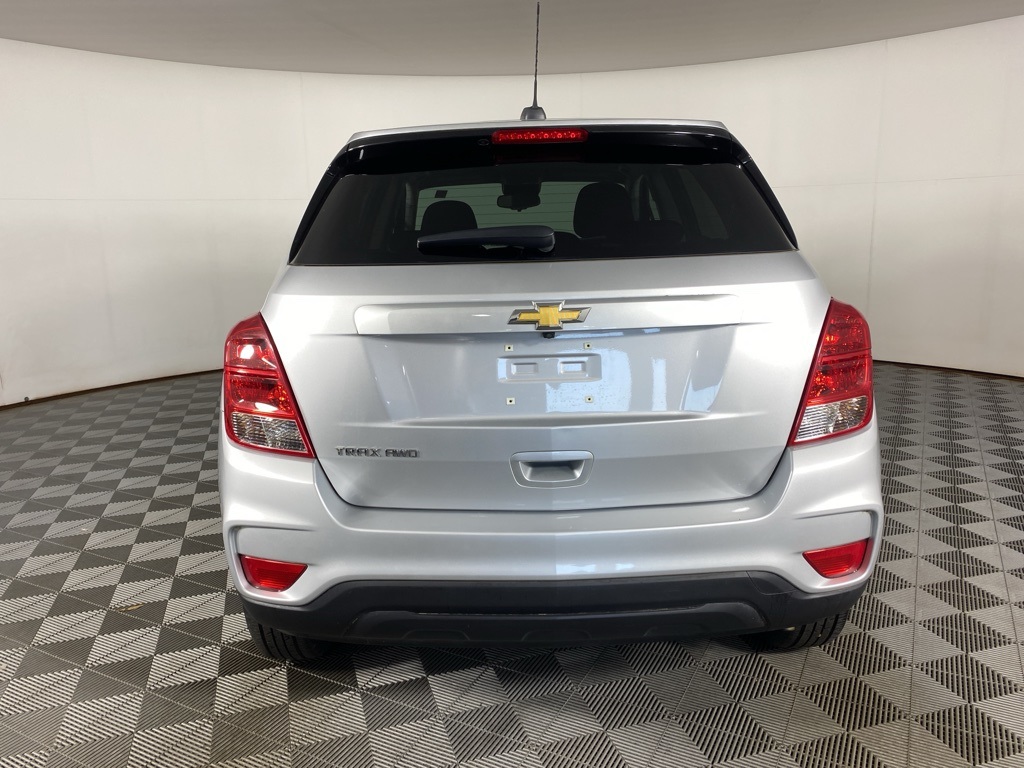 2022 Chevrolet Trax LS photo 6
