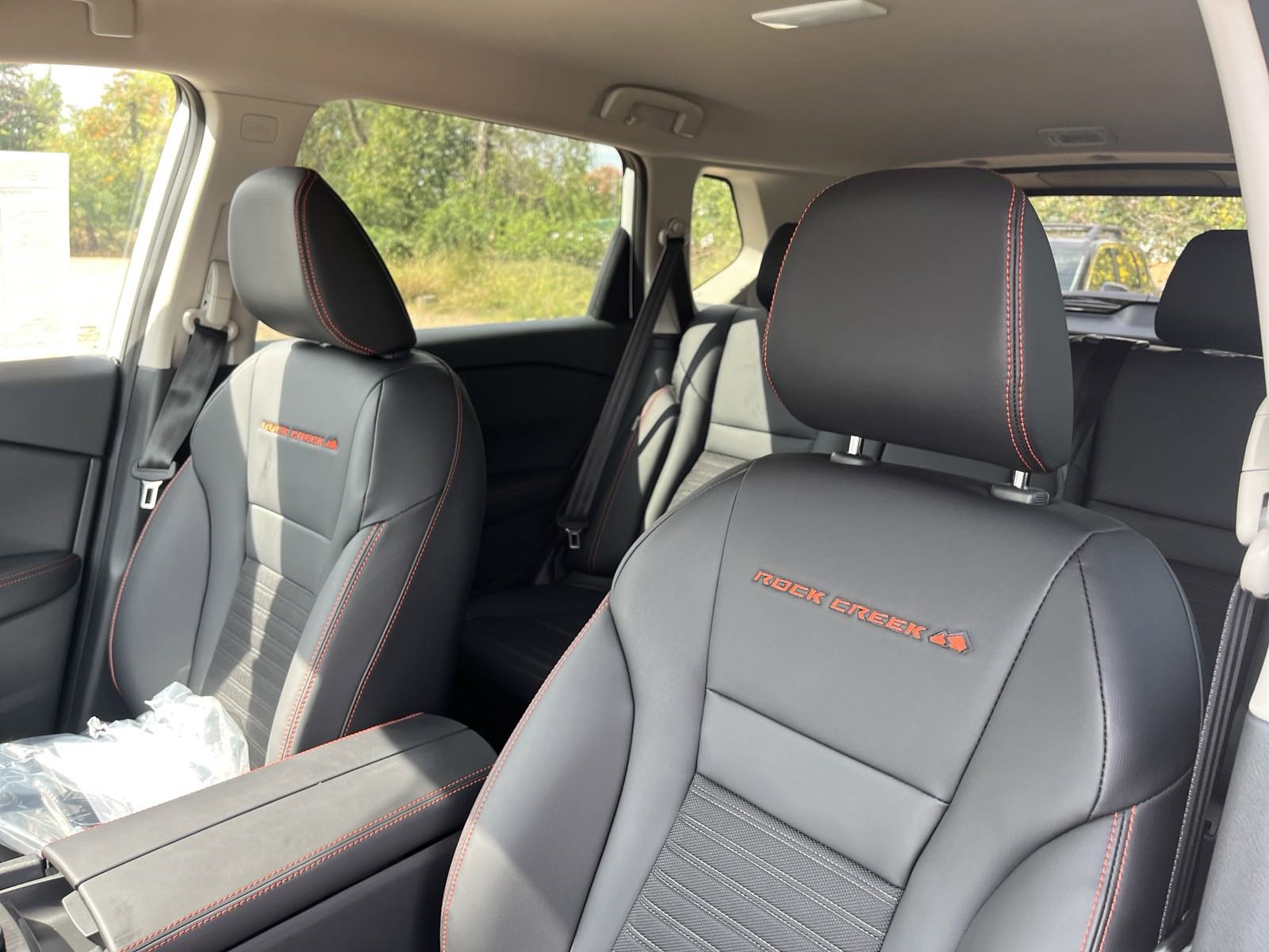 2025 Nissan Rogue SV photo 8