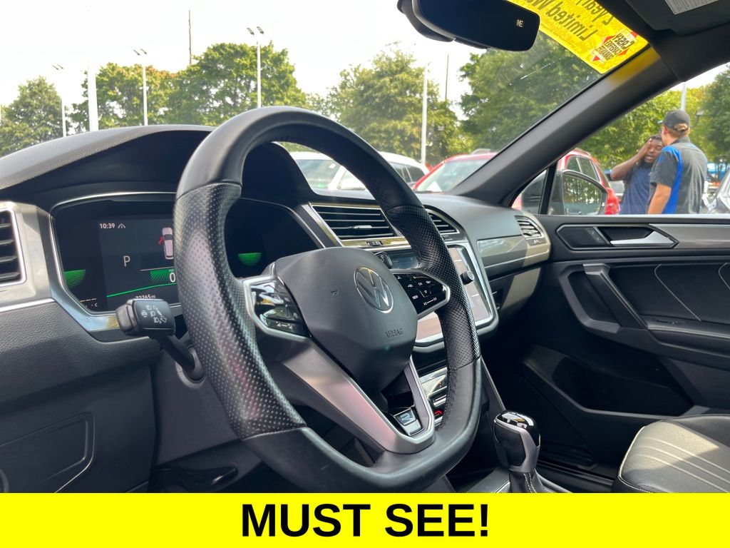 2022 Volkswagen Tiguan SE R-Line Black photo 3