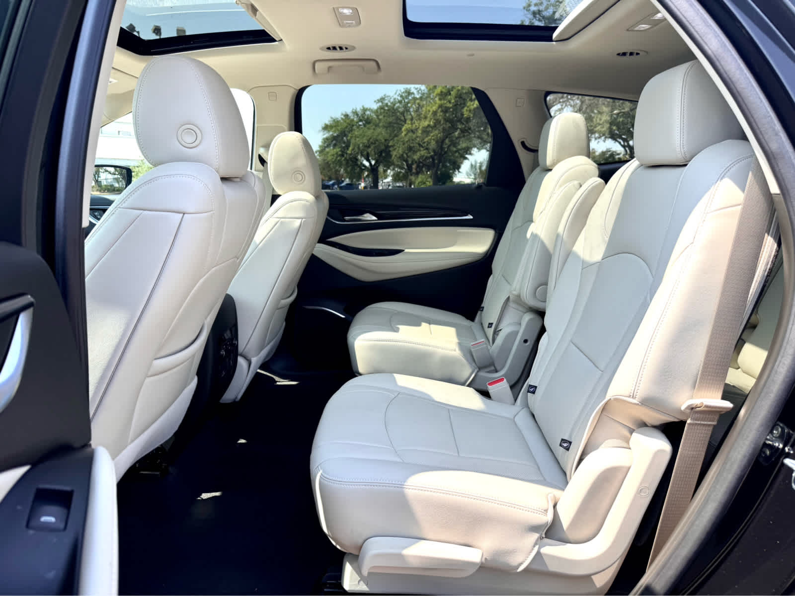 2024 Buick Enclave Premium photo 11