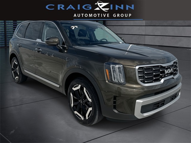 2023 Kia Telluride S's photo