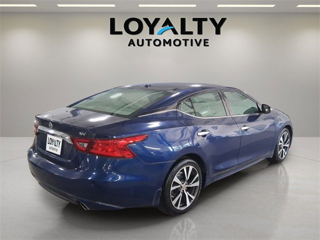 2016 Nissan Maxima SV photo 2
