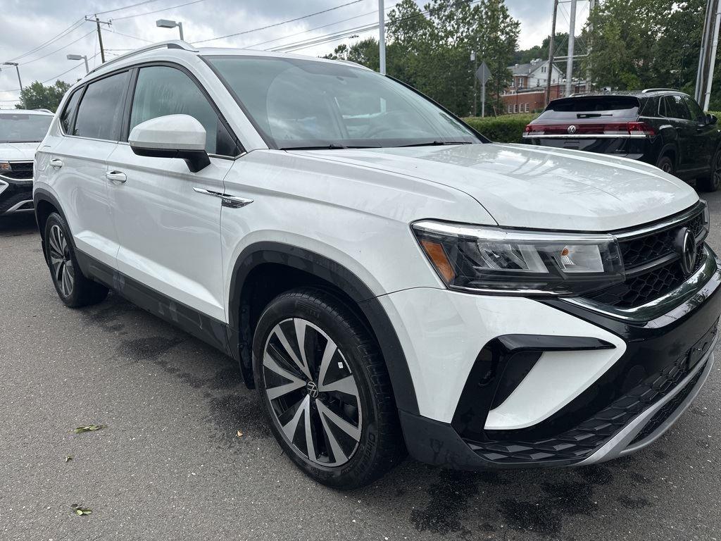 2022 Volkswagen Taos SE photo 5
